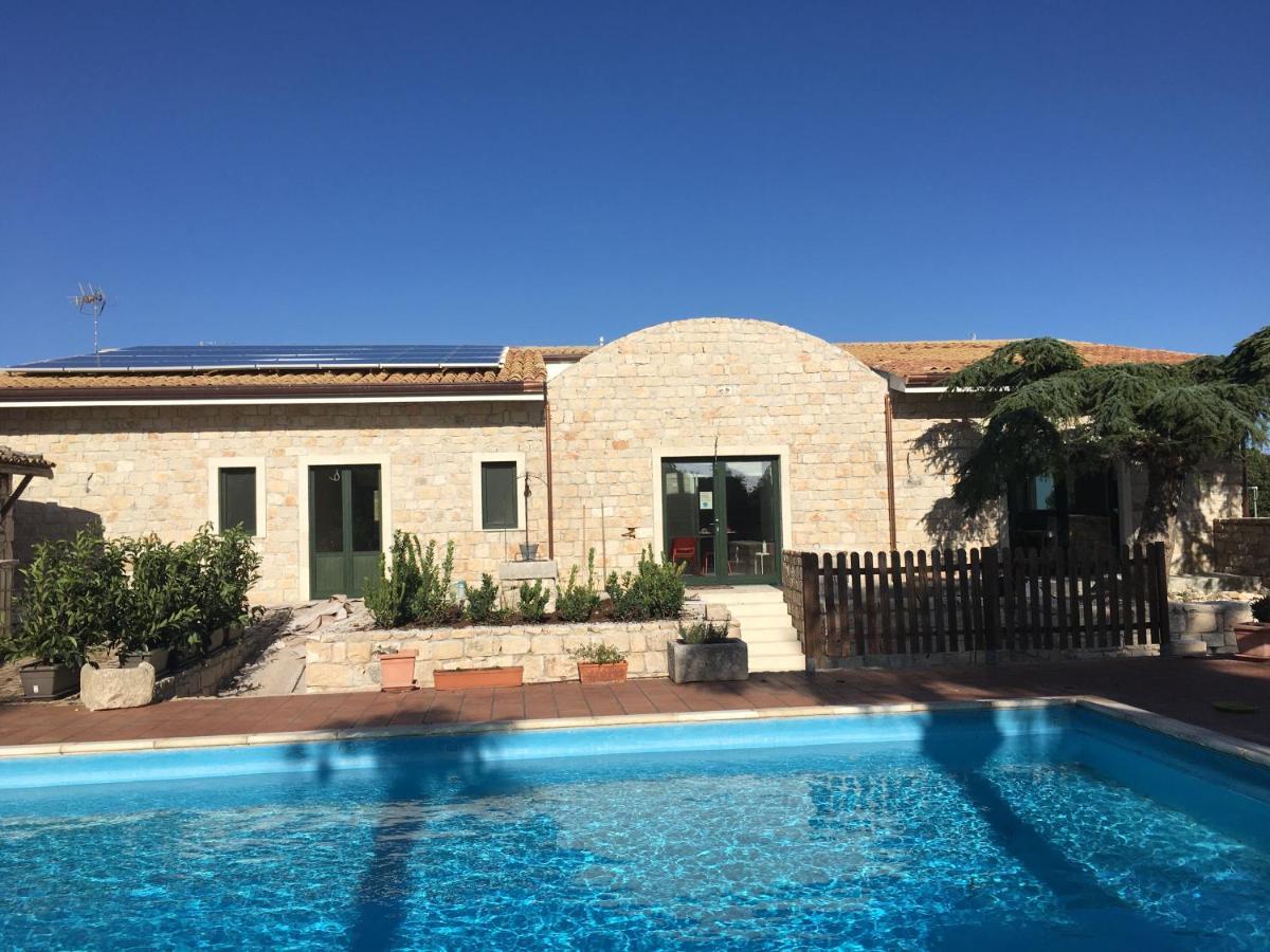 B&B Etico La Casa Di Toti Modica Bagian luar foto
