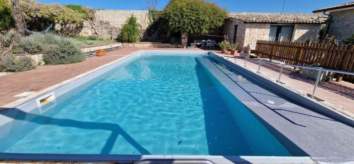 B&B Etico La Casa Di Toti Modica Bagian luar foto