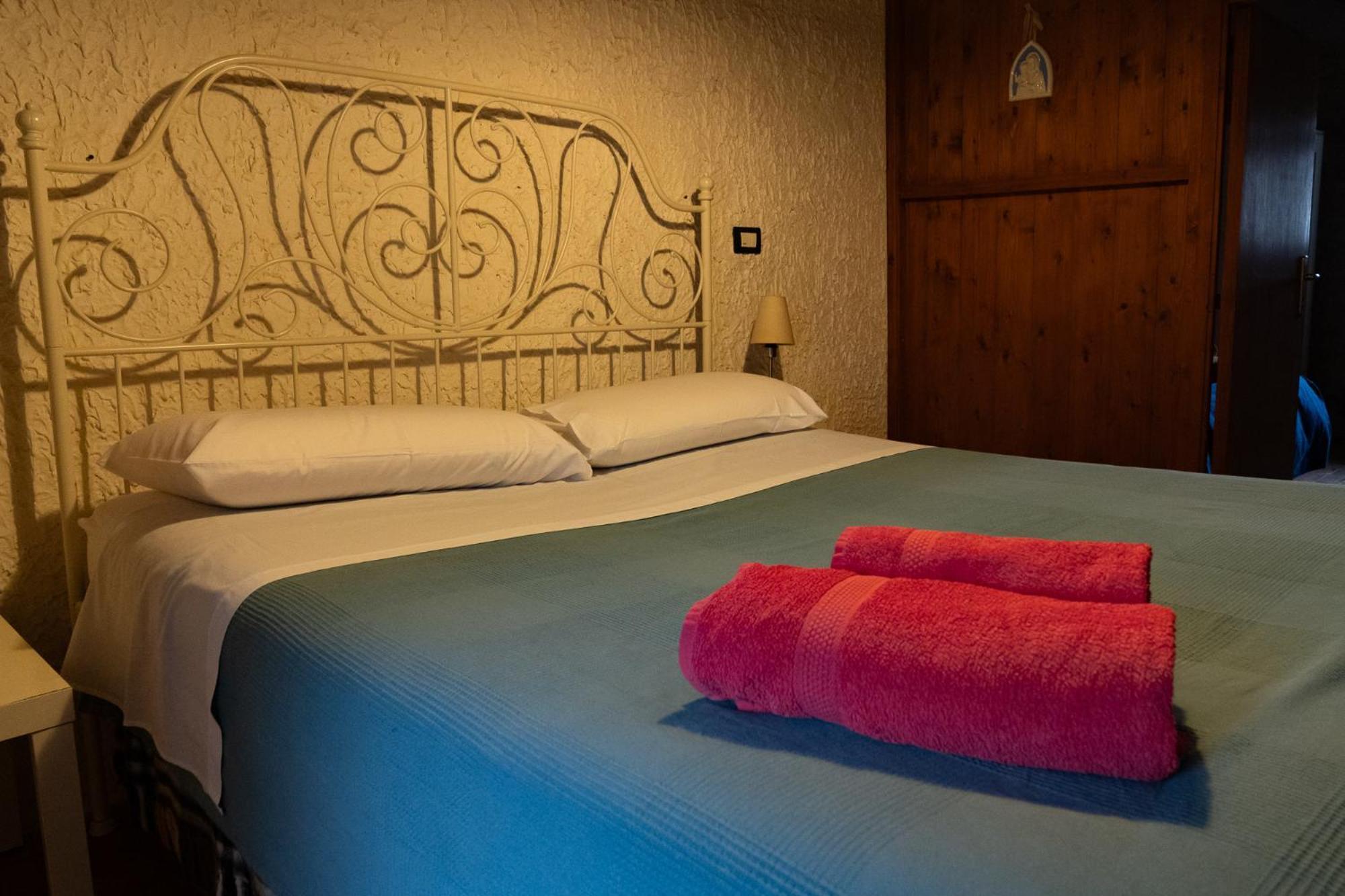 B&B Etico La Casa Di Toti Modica Bagian luar foto